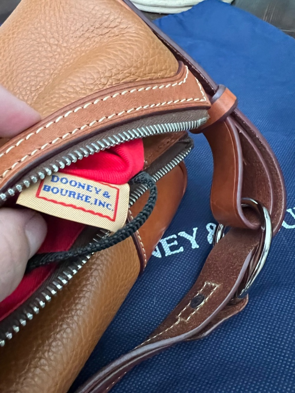 Dooney & Bourke Brown Leather Shoulder Bag with Red Lining - Picture 5 of 6